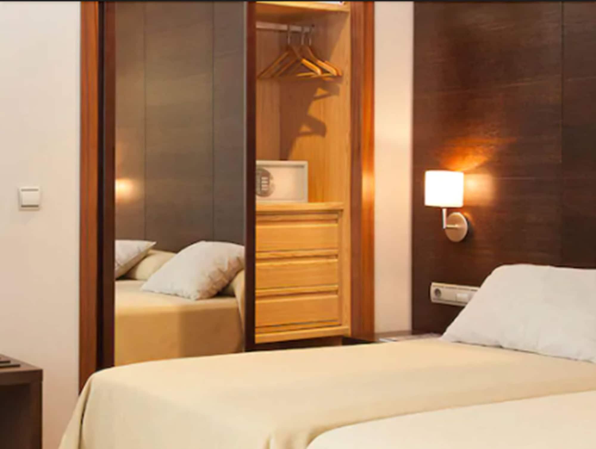 Hotel FC Villalba Collado Villalba Buitenkant foto