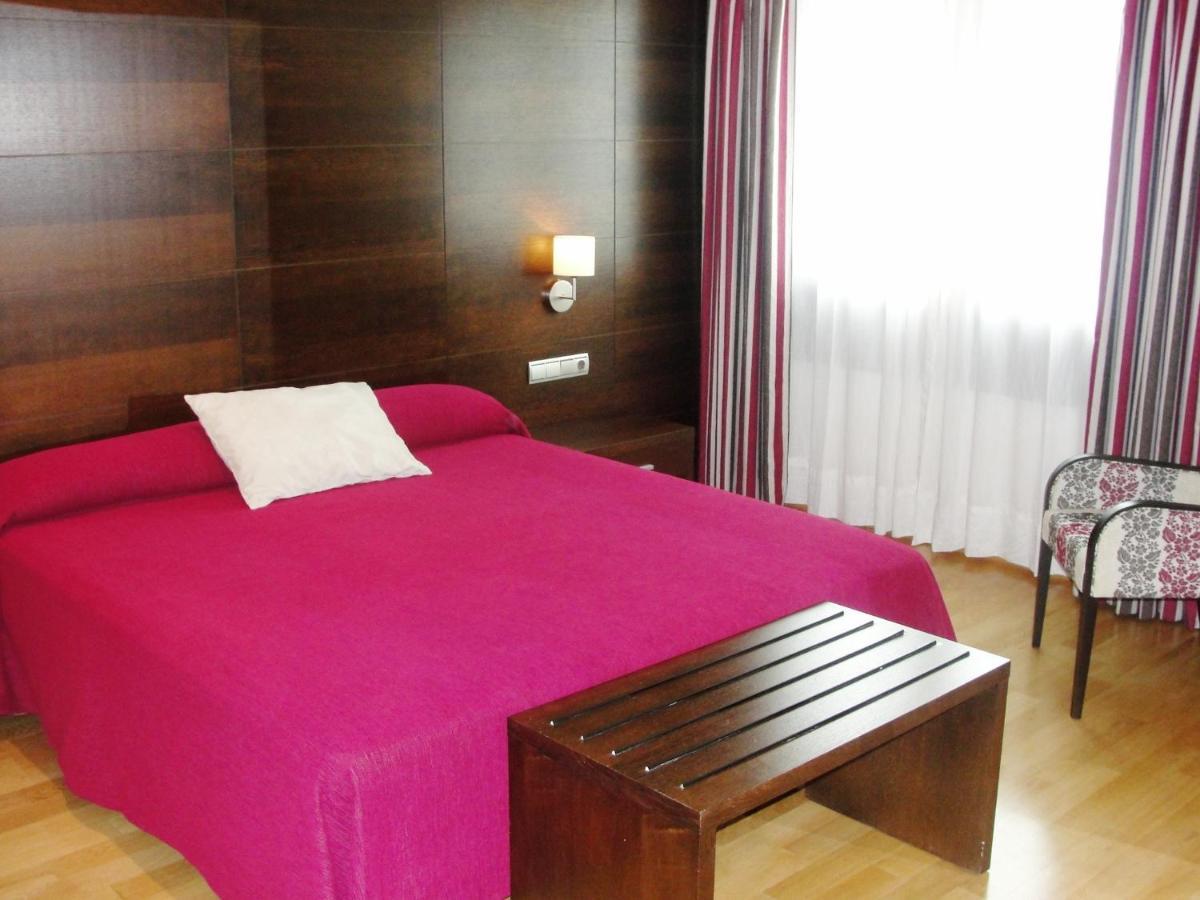 Hotel FC Villalba Collado Villalba Buitenkant foto