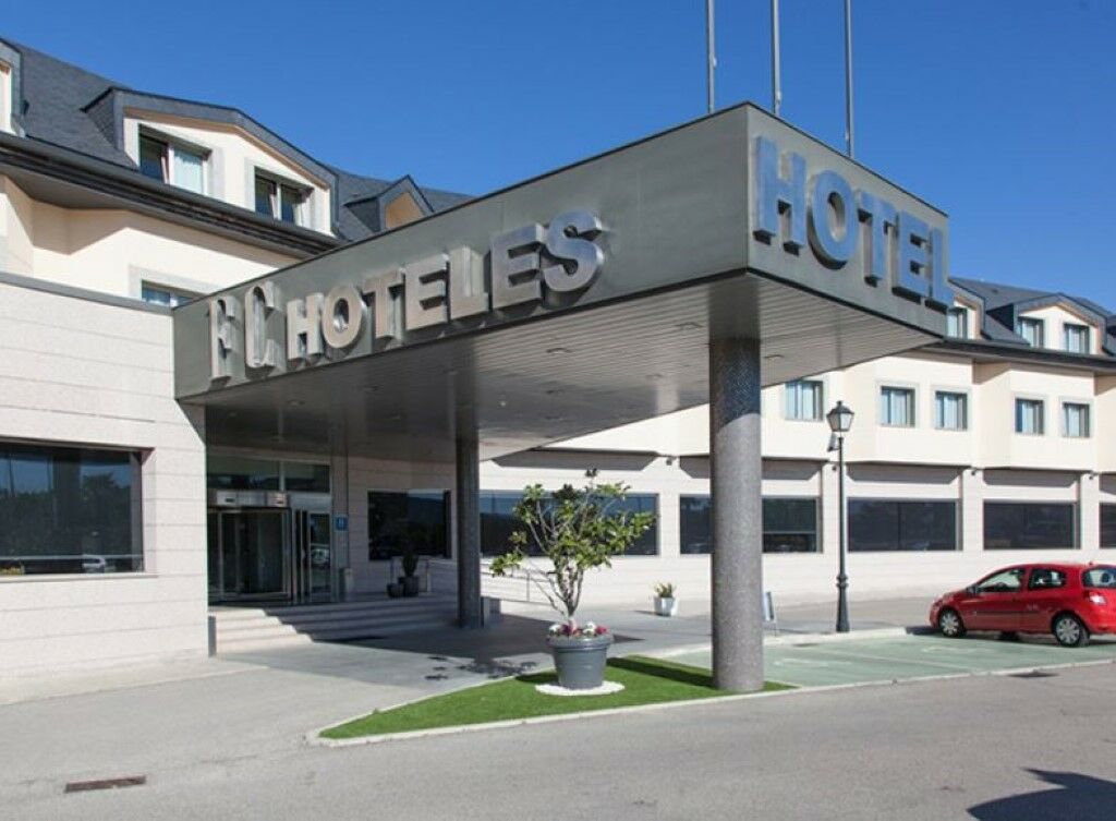 Hotel FC Villalba Collado Villalba Buitenkant foto